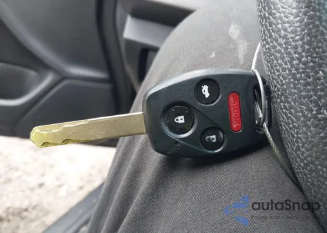 2010 Honda Accord 2.4 Lx из США, поврежденный, VIN 1HGCP2F37AA151663